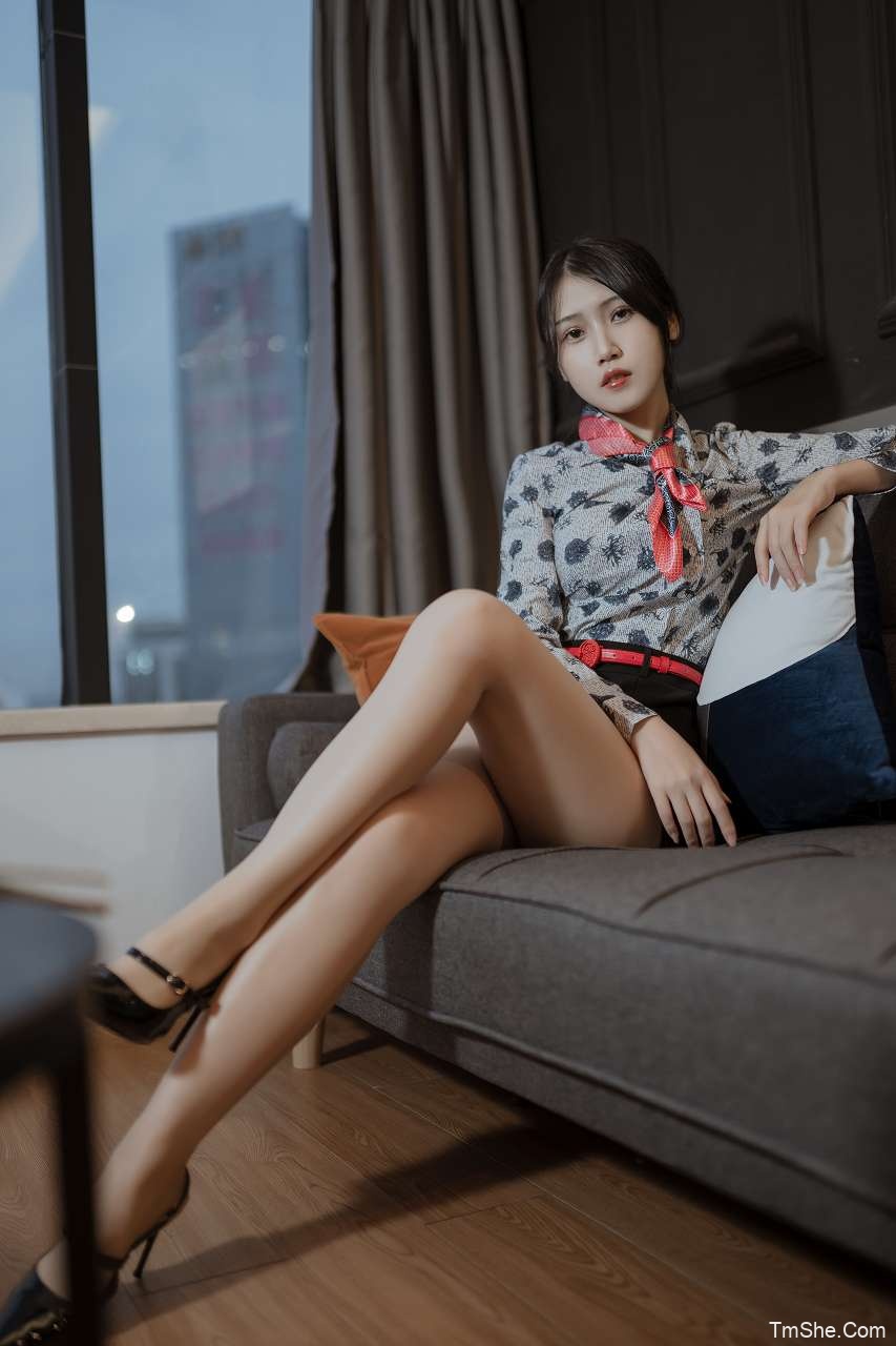 「微博正妹」不呆猫 – 东航空姐(66P/1V/1.58GB)-猫萌