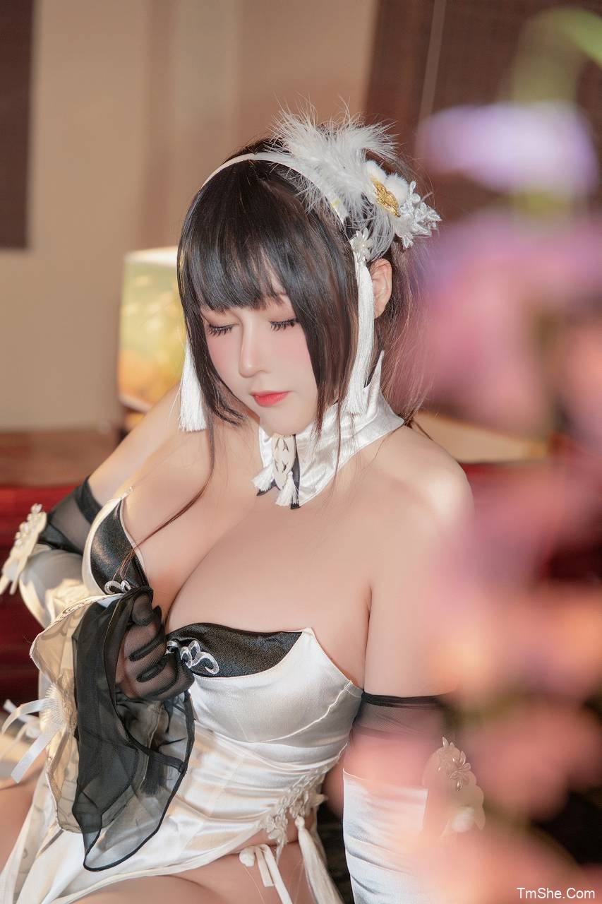 「KANEKO_咔喵」碧蓝航线 – 镇海白旗袍(30P/2V/693MB)-猫萌