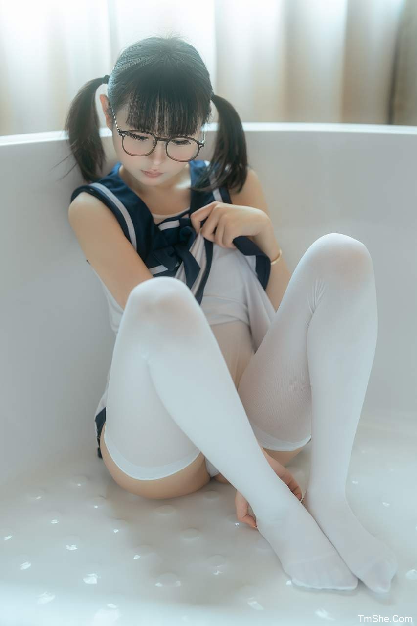 「幼水铃衣」视图 – 梦浴少女(81P/1V/2.25GB)-猫萌