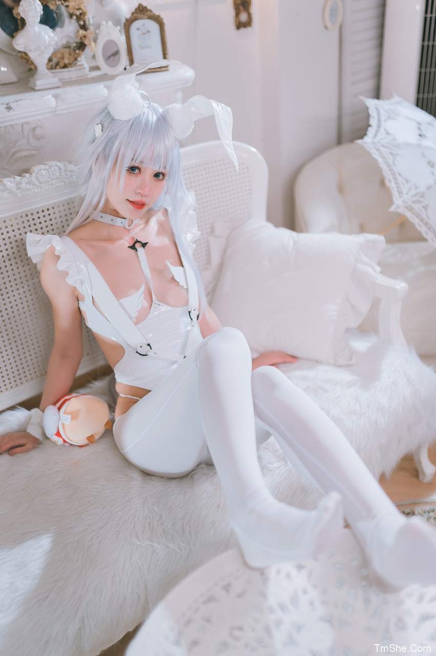星黛鹿鹿(千反田鹿子)恶毒懒懒的白兔 – 电子图(32P/880MB)-猫萌