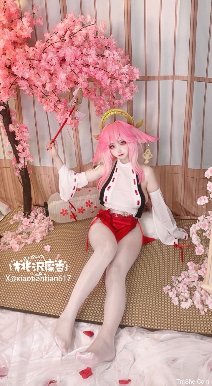 「筱田甜」视图 – 新年神子(52P/13V/389MB)-猫萌