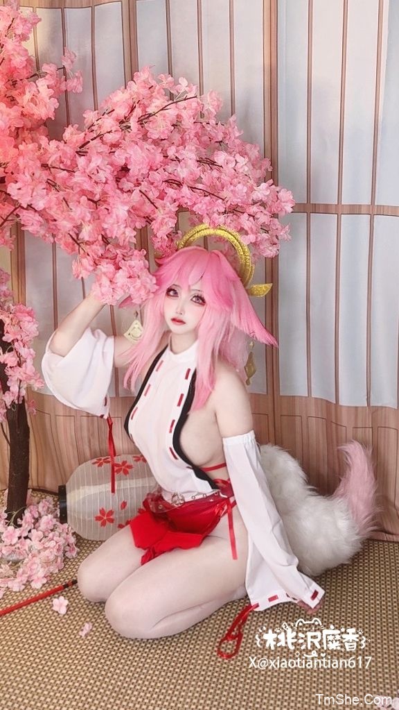 「筱田甜」视图 – 新年神子(52P/13V/389MB)-猫萌