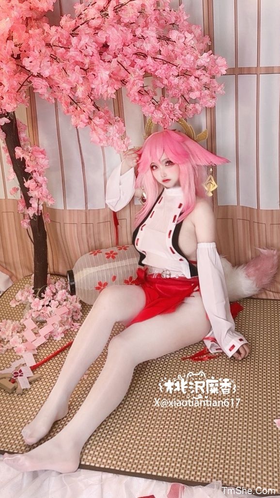 「筱田甜」视图 – 新年神子(52P/13V/389MB)-猫萌