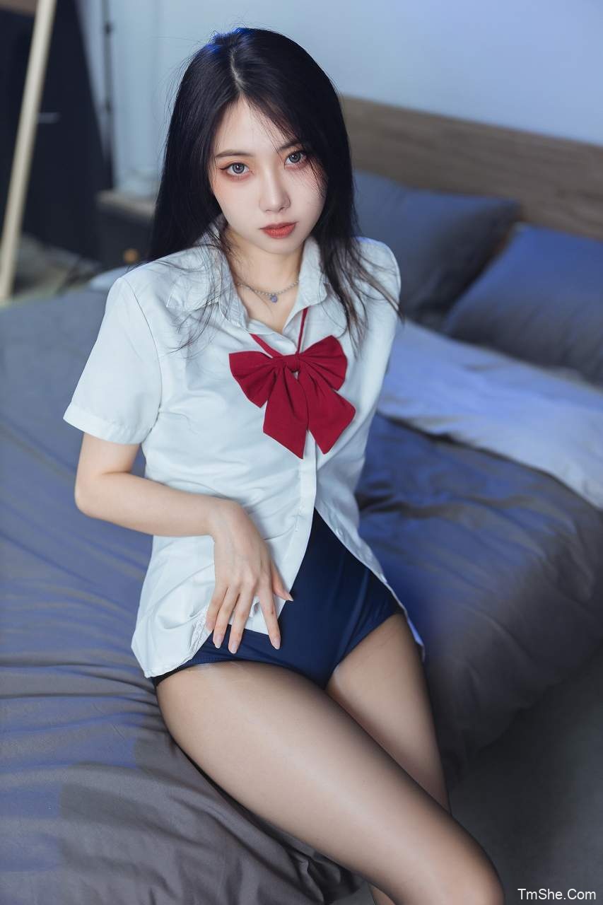 「洛桑w伊梓」图集 – 嘿丝JK(36P/328MB)-猫萌