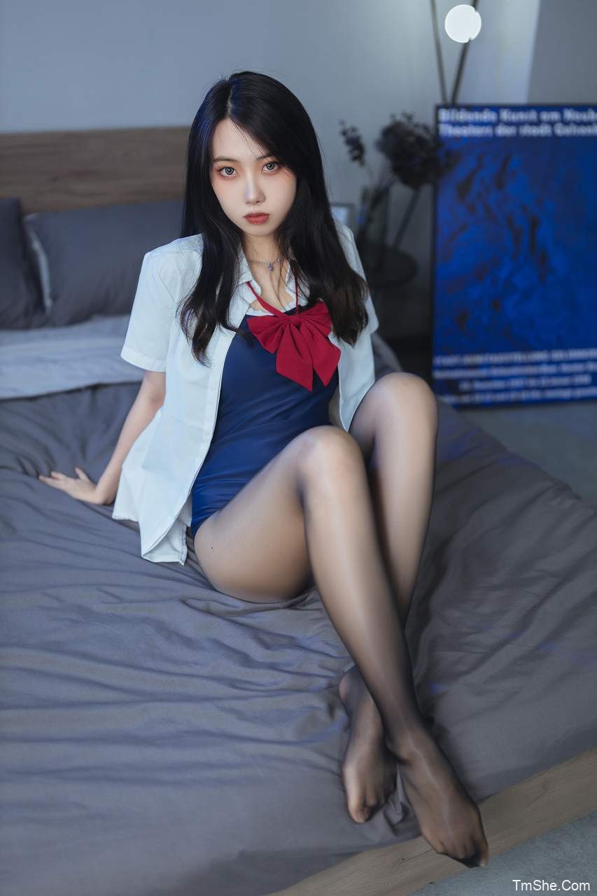 「洛桑w伊梓」图集 – 嘿丝JK(36P/328MB)-猫萌