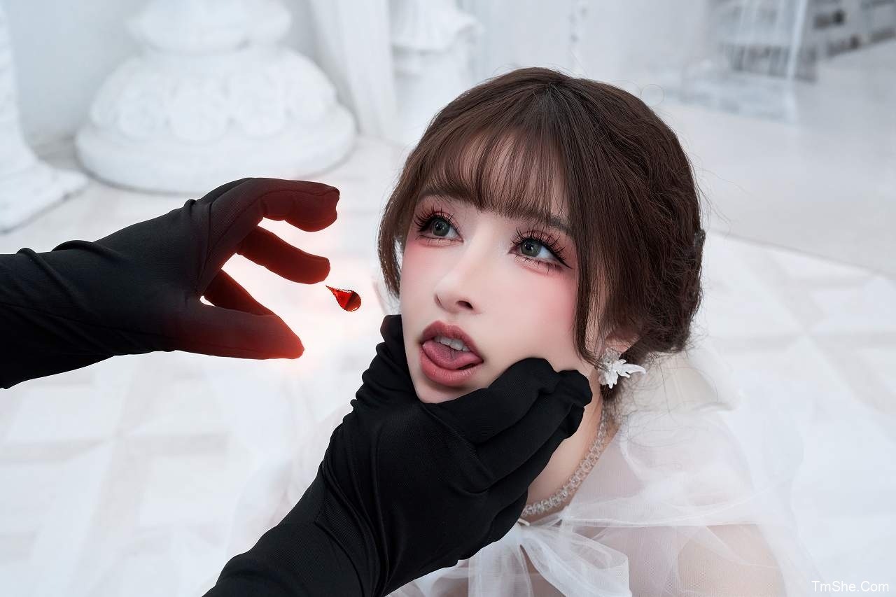 「鹿八岁baby」视图 – 契约の血奴(234P/2V/4.75GB)-猫萌