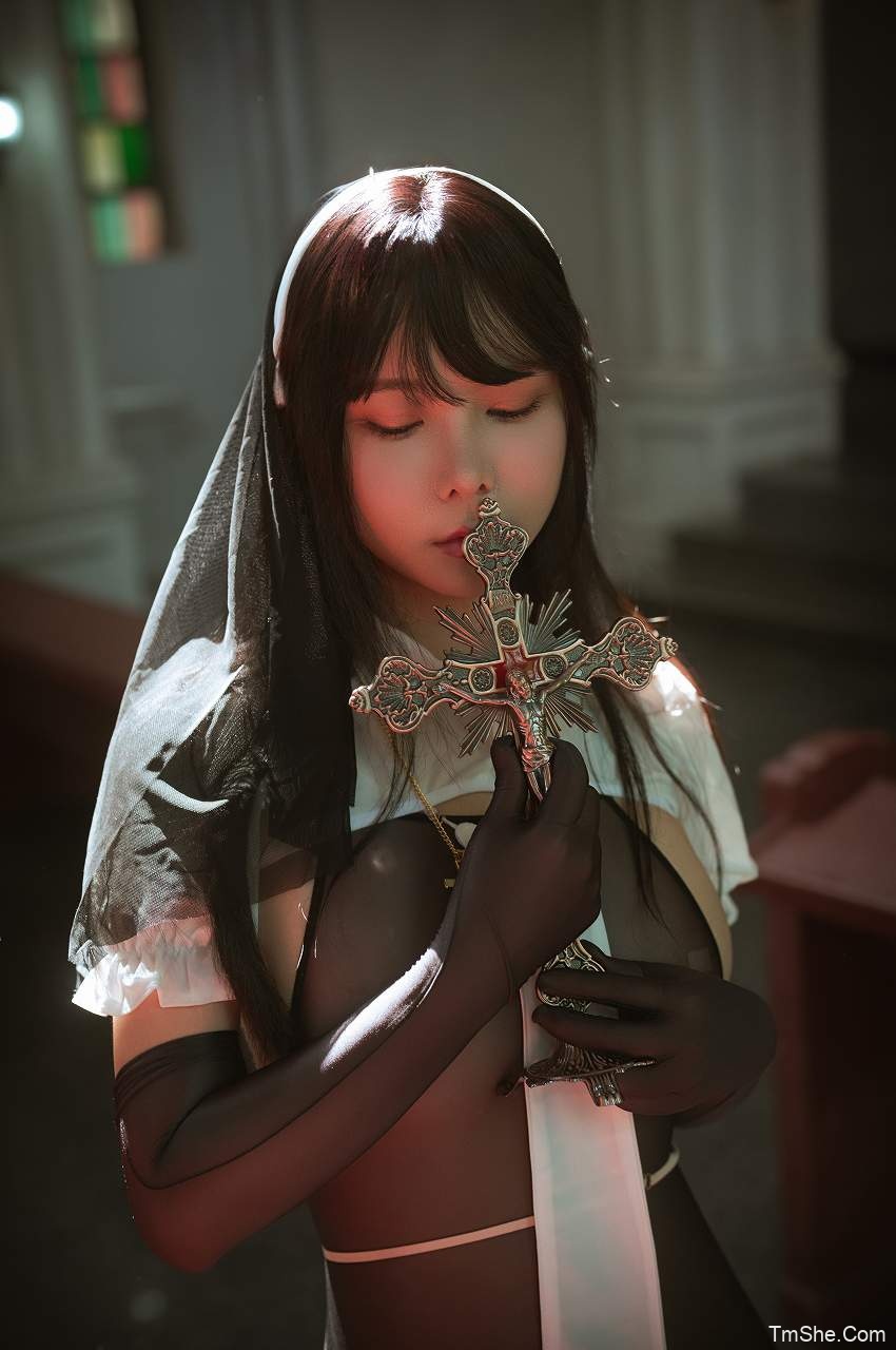「亚马逊鲶鱼」图集 – 教堂修女(175P/3.75GB)-猫萌