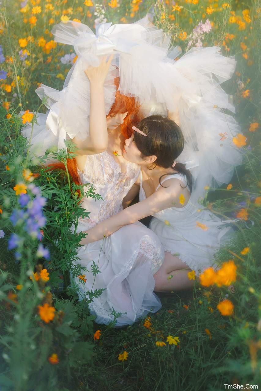 「蠢沫沫」摄影作品 – 草丛婚纱(67P/903MB)-猫萌