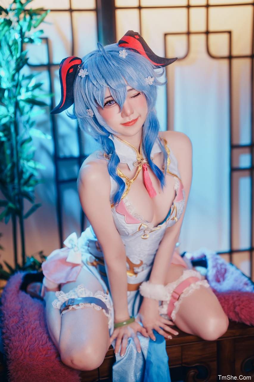 「Sally Dorasnow」图包 – Ganyu QiPao(39P/410MB)-猫萌