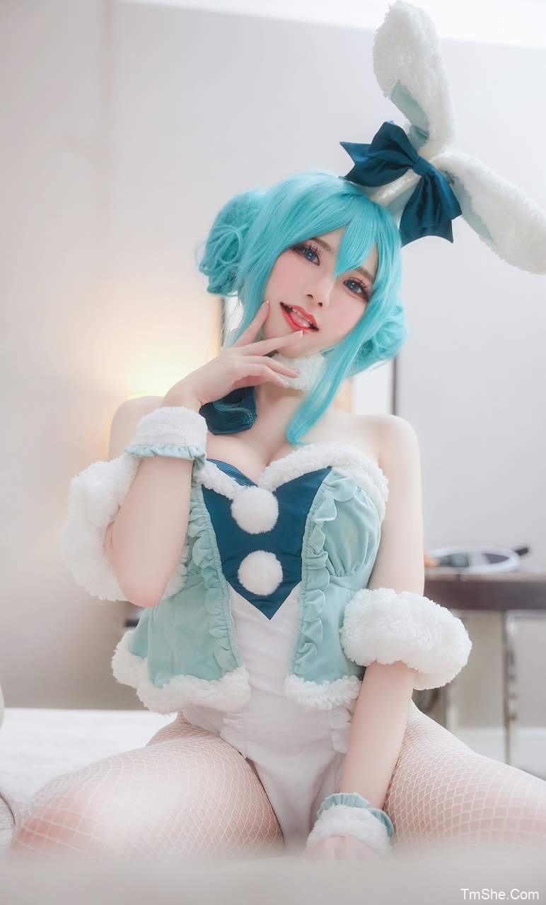 「Sally Dorasnow」图包 – Miku bunnygir(21P/145MB)-猫萌