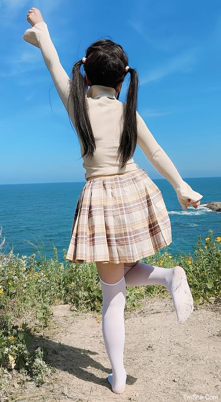 「筱田甜」视图 – JK春游(32P/10V/749MB)-猫萌