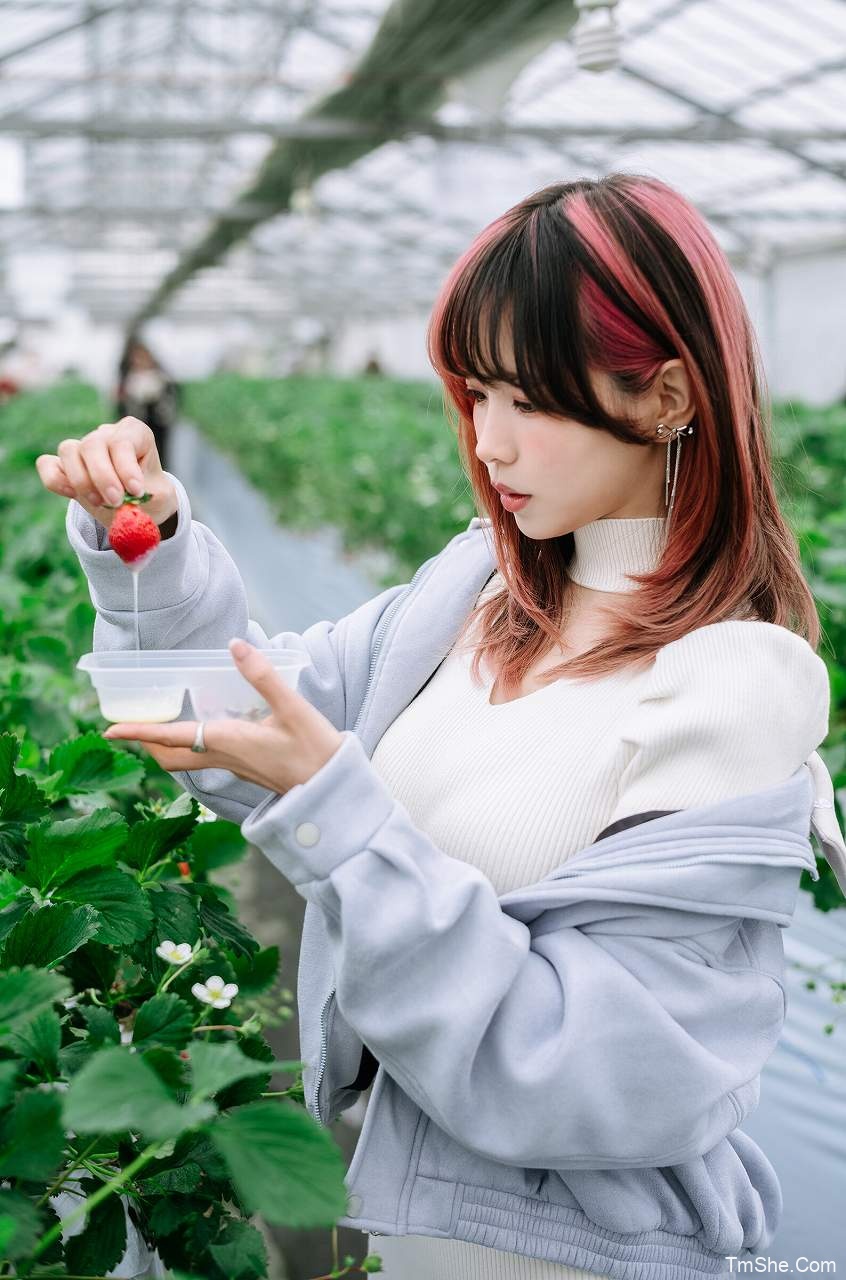 「ElyEE子」图包 – 2025.Mar Tier3(83P/9V/275MB)-猫萌