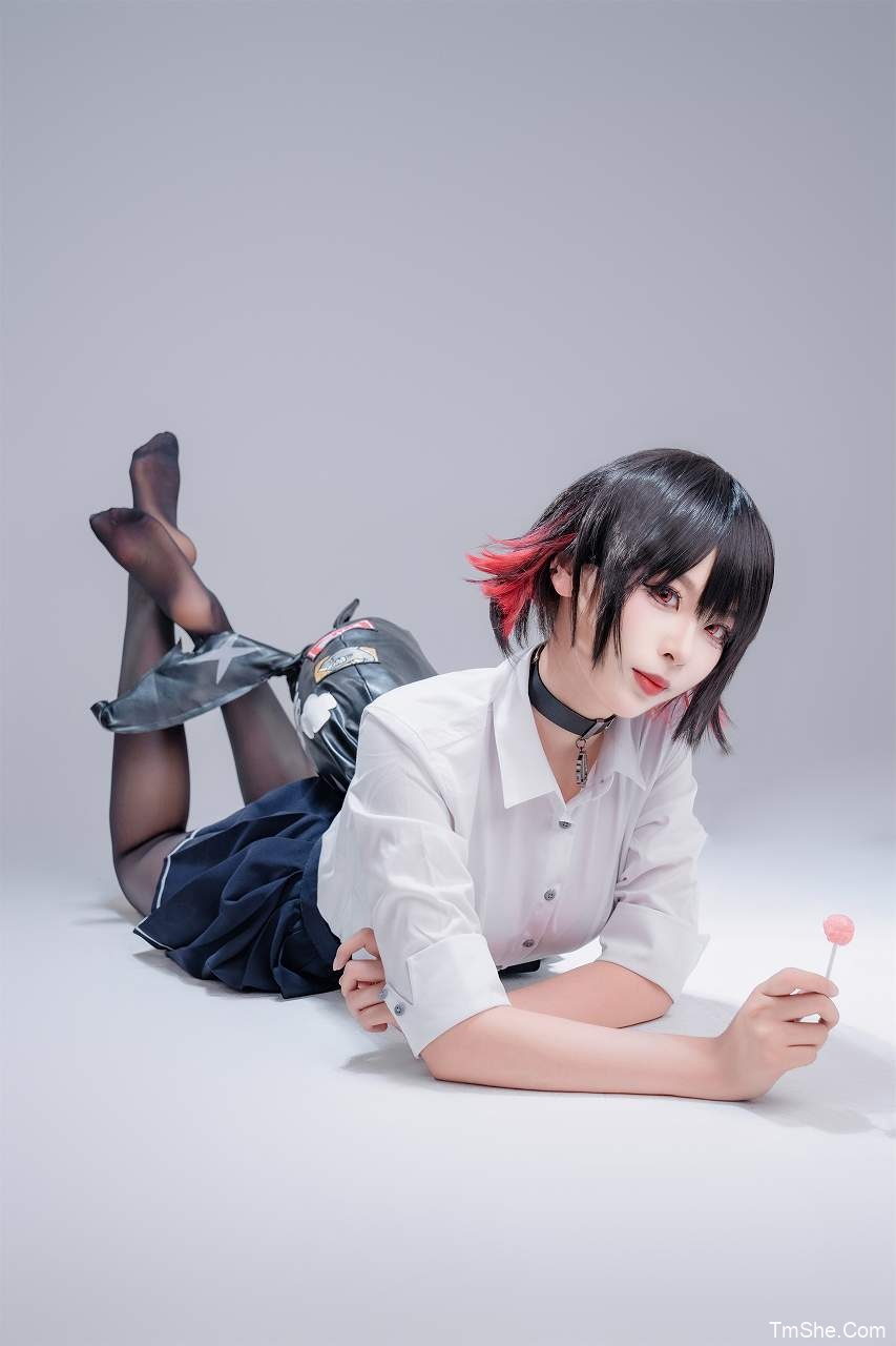 「轩萧学姐」摄影作品 – 鲨鱼妹JK(100P/1V/605MB)-猫萌