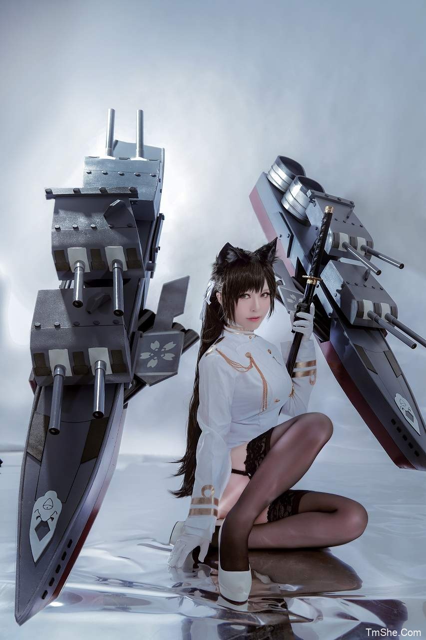 「半半子」愛宕艦装 – 出撃する(46P/322MB)-猫萌