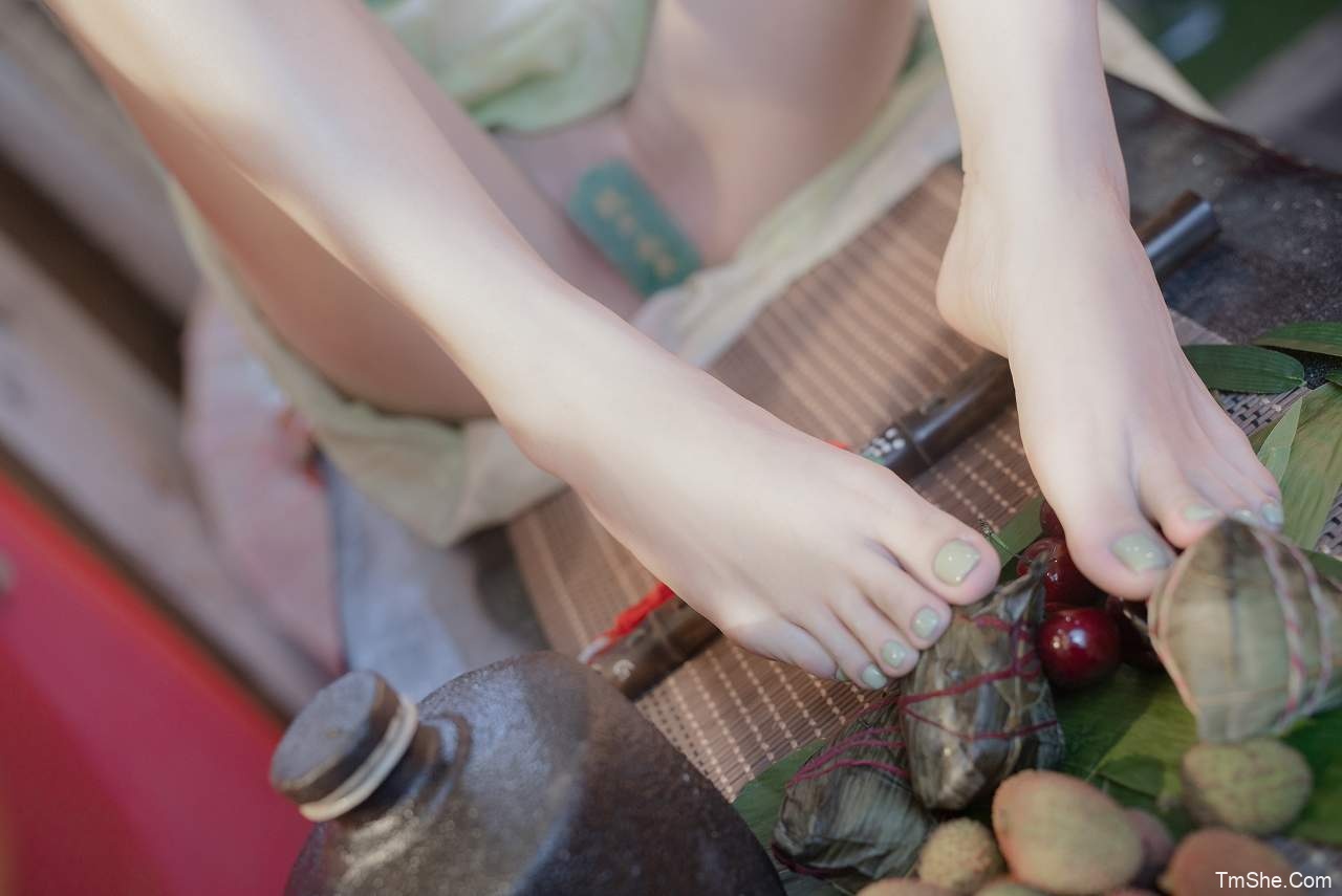 「鹿八岁baby」端午特辑 – 粽情于你(144P/2V/1.65GB)-猫萌
