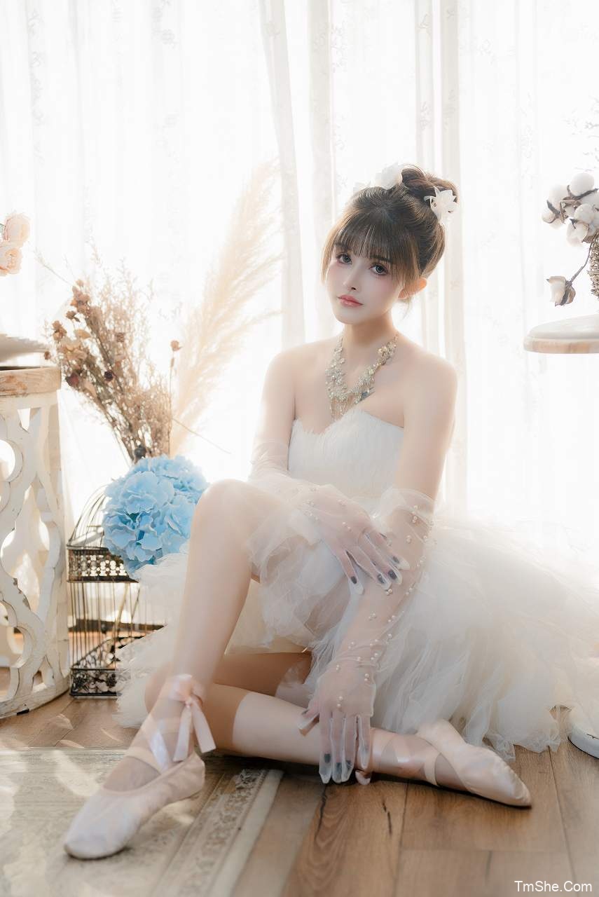「鹿八岁baby」视图 – 梦幻芭蕾(74P/2V/635MB)-猫萌
