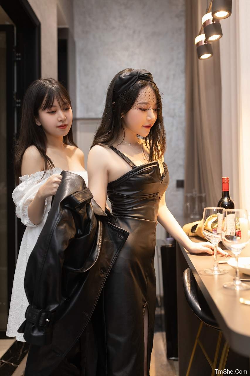 「鱼子酱fish」摄影作品 – 妻子们的聚会(89P/810MB)-猫萌