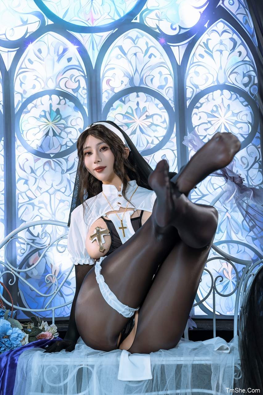 「云溪溪」奶桃 – 沉陷修女(90P/1V/1.47GB)-猫萌