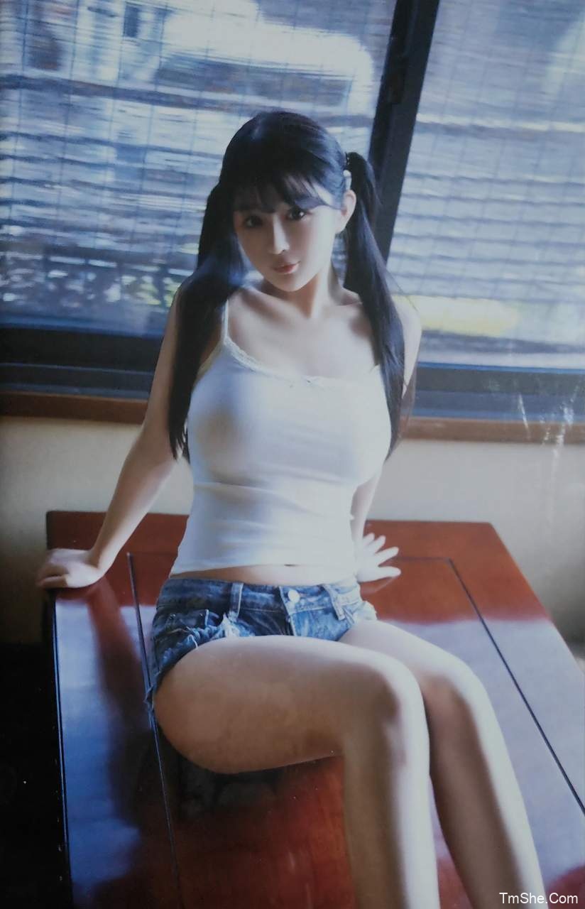 「桜井宁宁」失眠冲剂 – 实体本《宁与夏》(76P/29MB)-猫萌