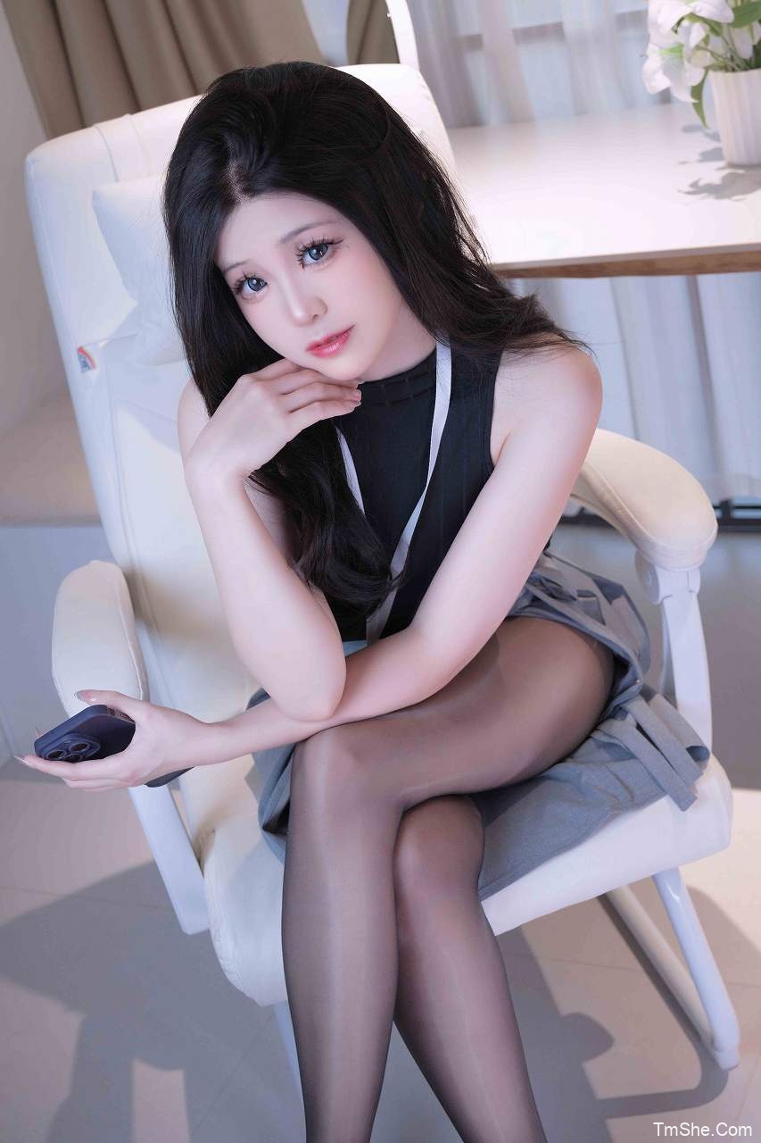「miko酱」图集 – 下班后OL(20P/1.86GB)-猫萌
