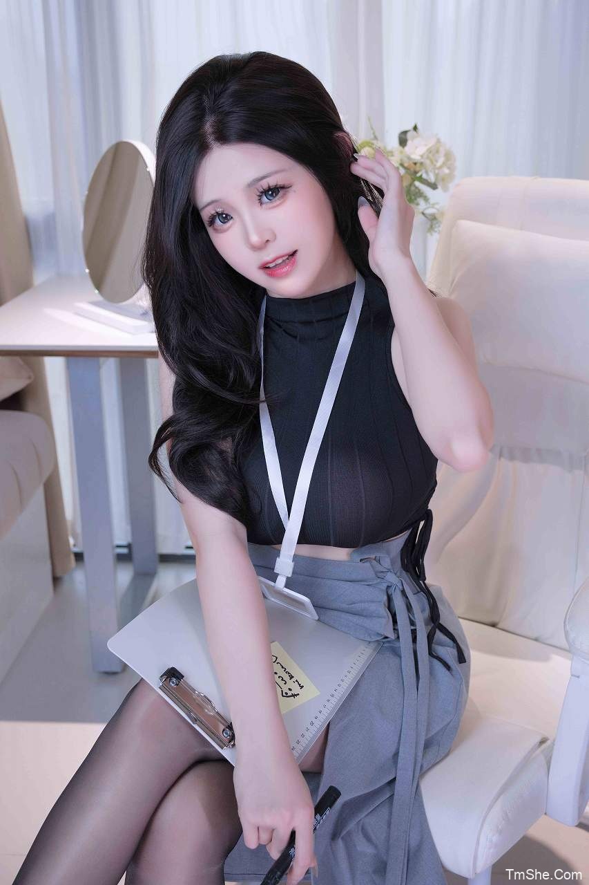「miko酱」图集 – 下班后OL(20P/1.86GB)-猫萌