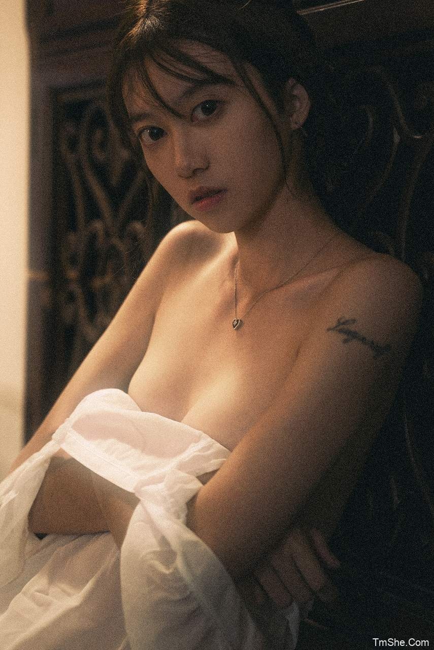 「摄影师」翎梵作品 – 11月VIP 3套(28P/435MB)-猫萌