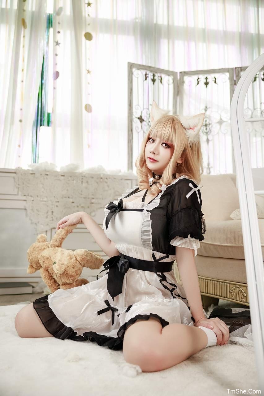 「阿雪雪」视图 – 午后女仆(133P/6V/5.66GB)-猫萌
