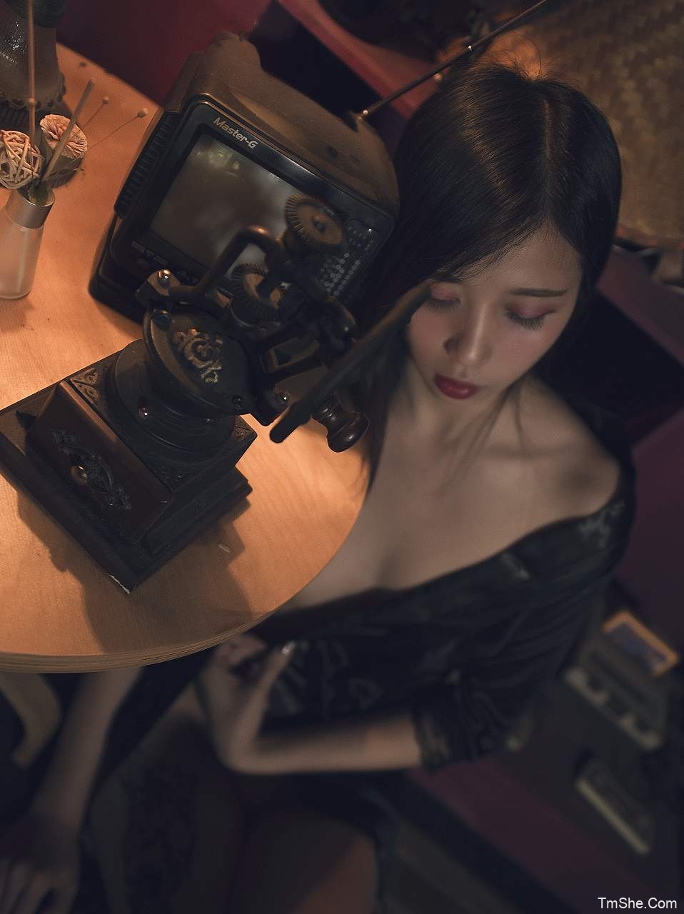 「摄影师」翎梵作品 – 12月VIP 6套(49P/715MB)-猫萌