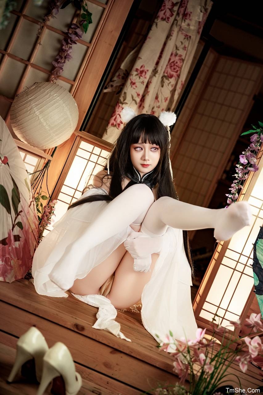 「阿雪雪」视图 – 史特拉塞旗袍(132P/10V/10GB)-猫萌