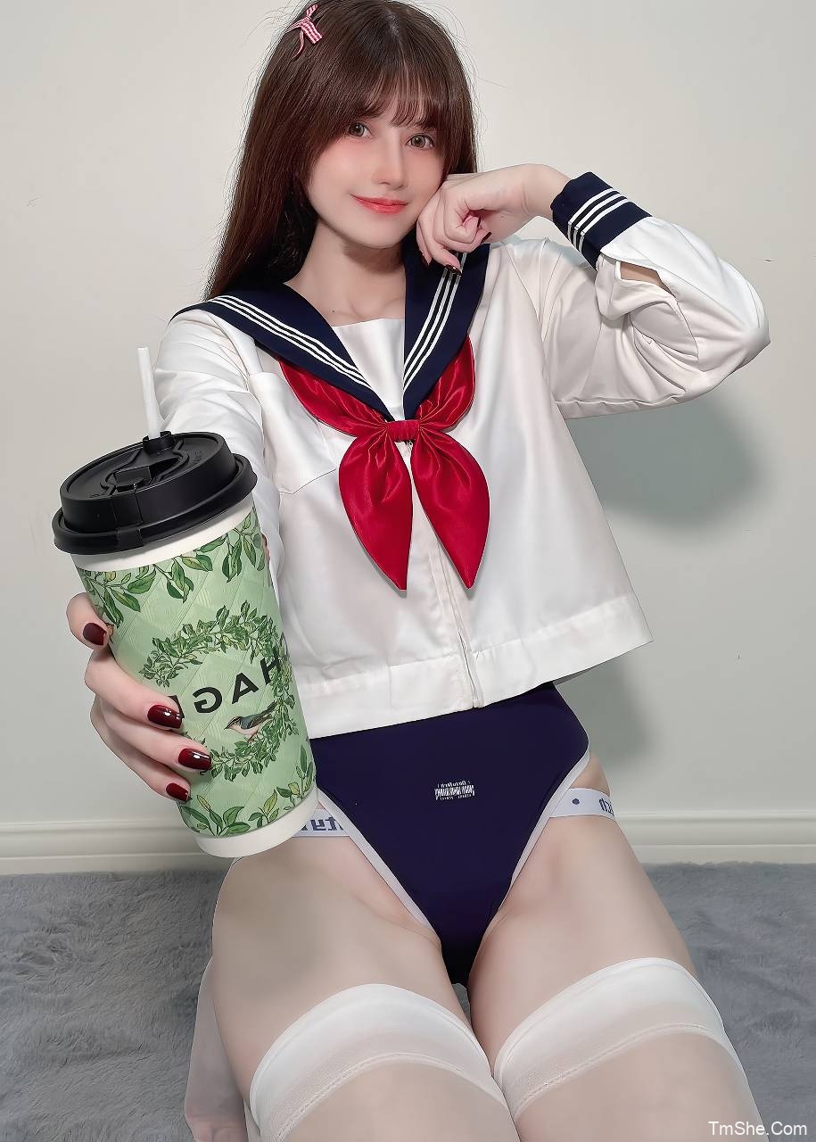 「鹿八岁baby」白丝 – 水手服(35P/106MB)-猫萌