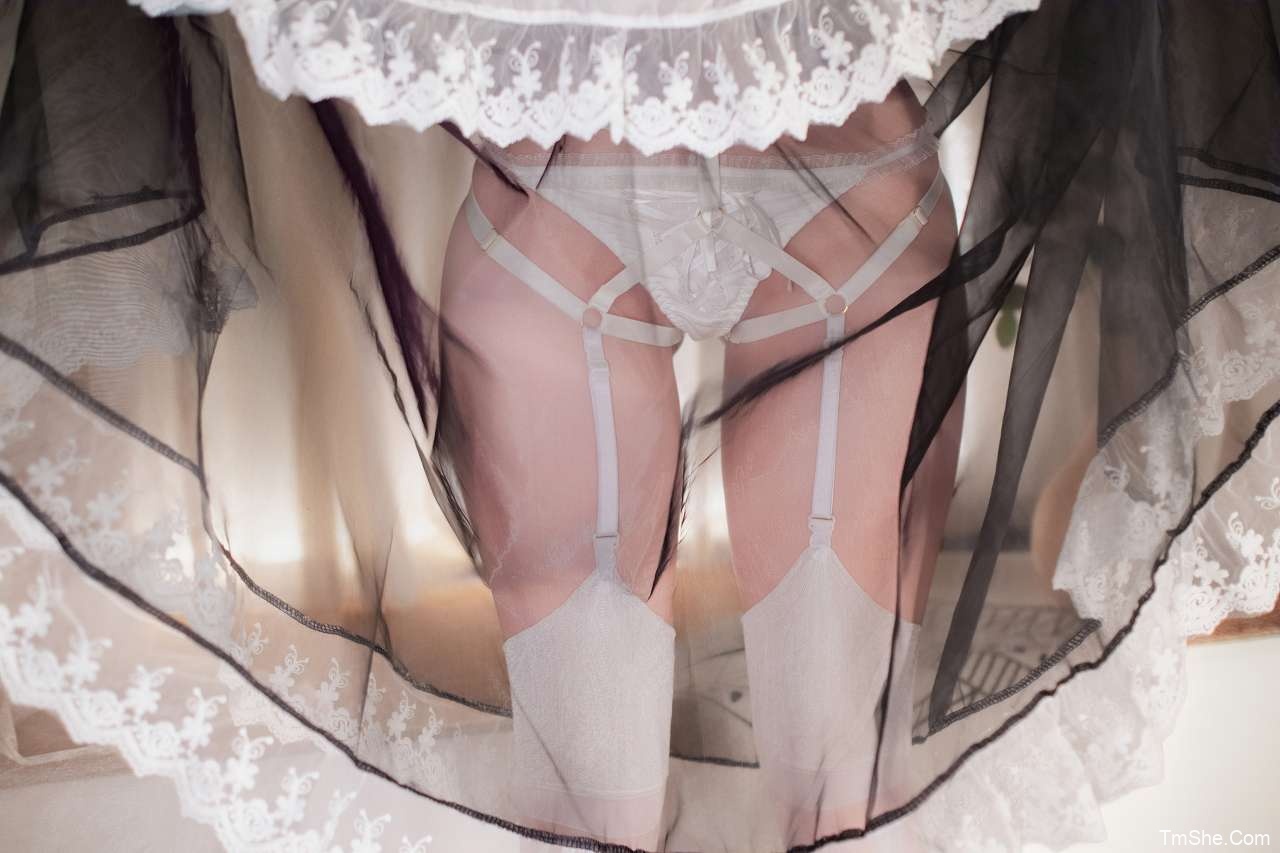 「izumi泉桃子」绘画素材 – 透明女仆(87P/1.10GB)-猫萌