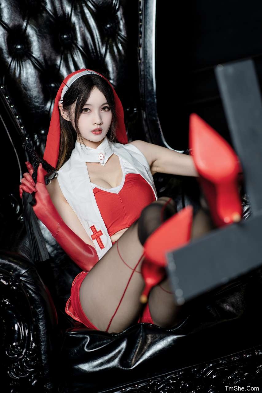 「巫小萤」舰长 – 修女(50P/1V/893MB)-猫萌