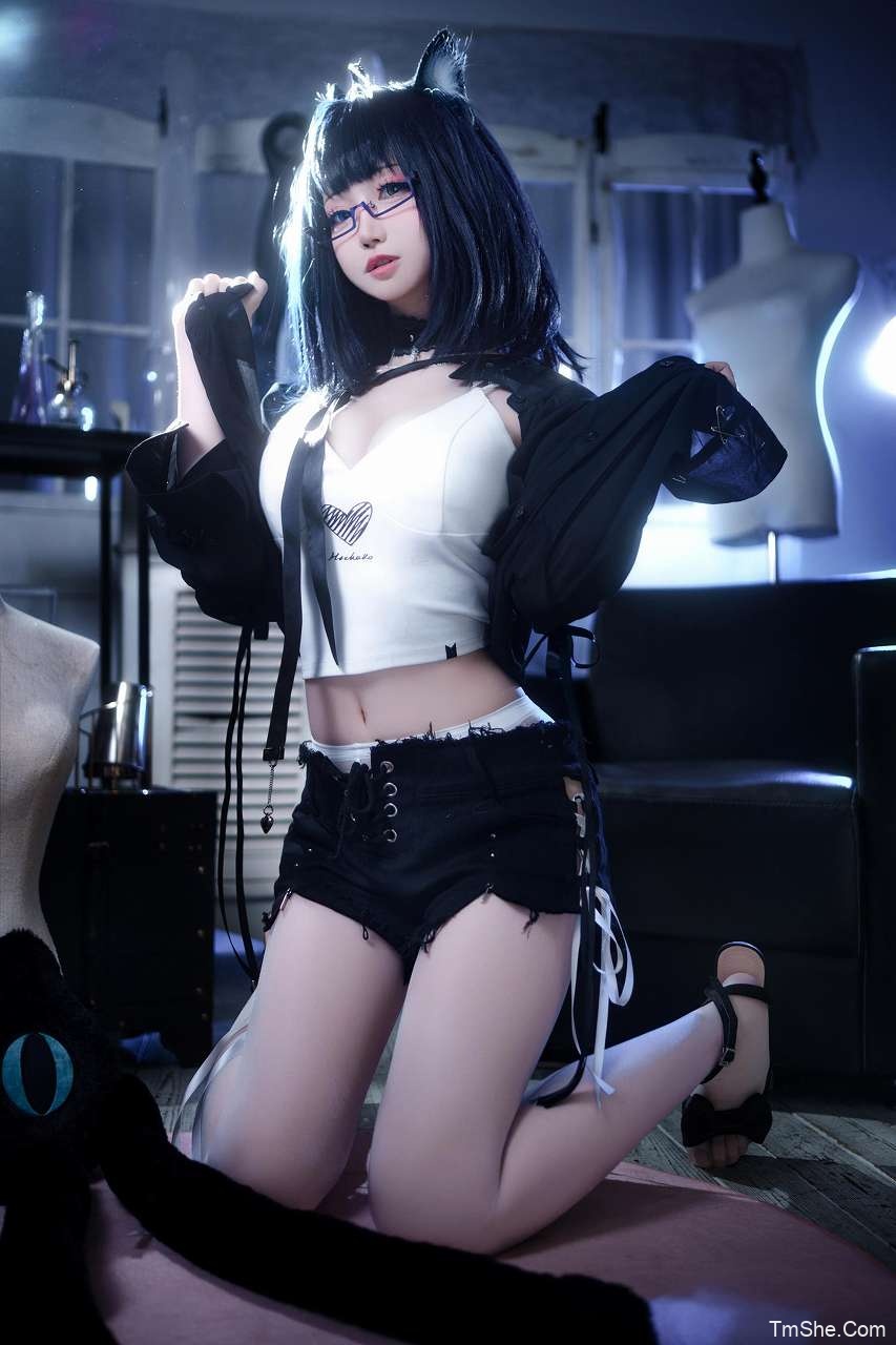 「焖焖碳」舰长 – 黑茶子(22P/286MB)-猫萌