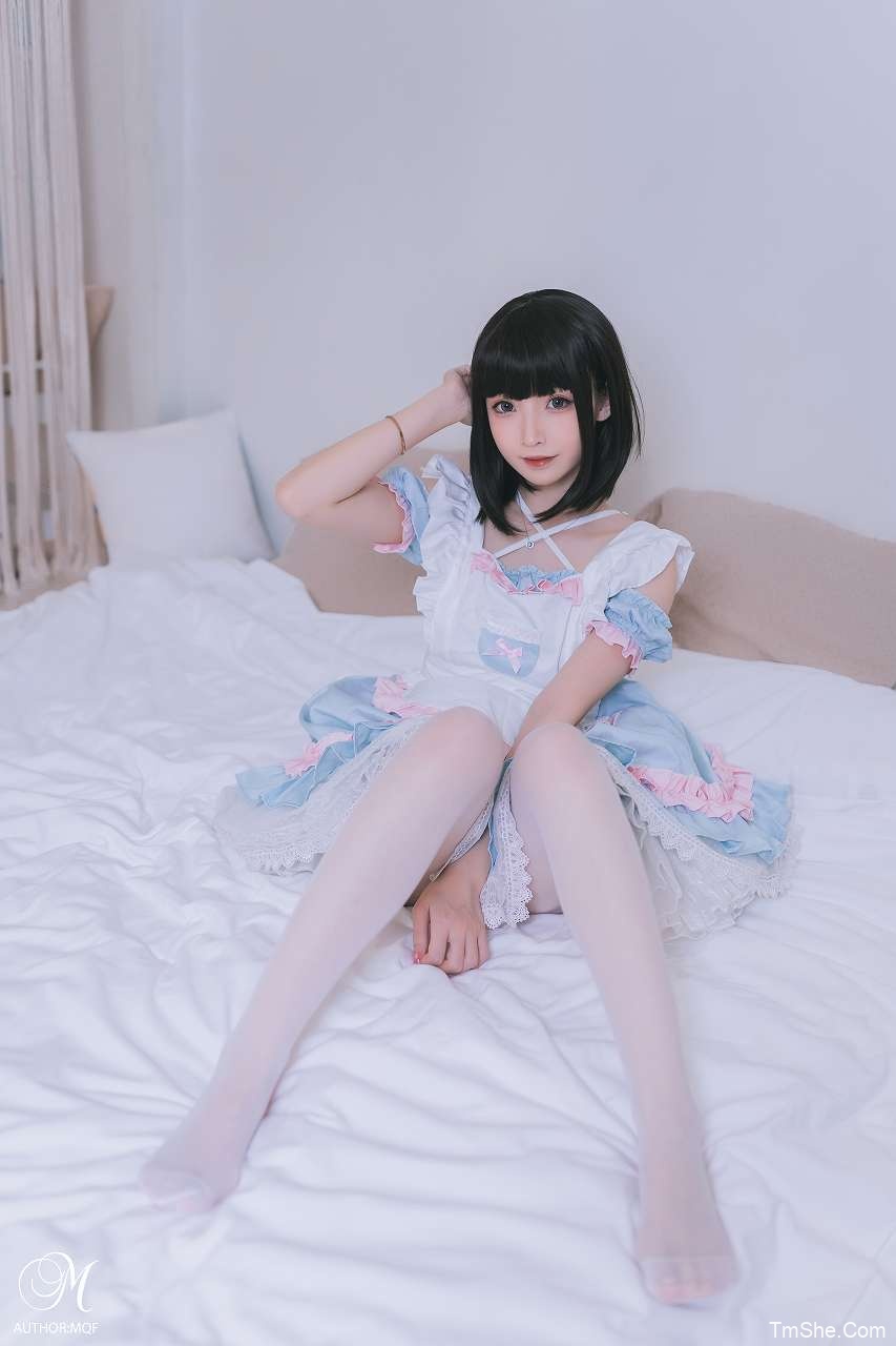 「祖木子」摄影素材 – 粉蓝女仆(16P/125MB)-猫萌