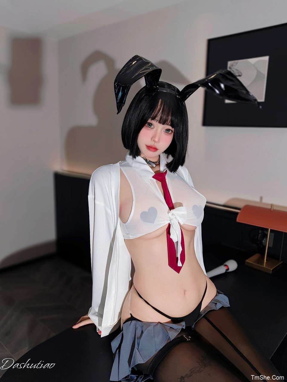 「麻薯好吃」COS素材 – 逆兔JK(67P/1V/577MB)-猫萌