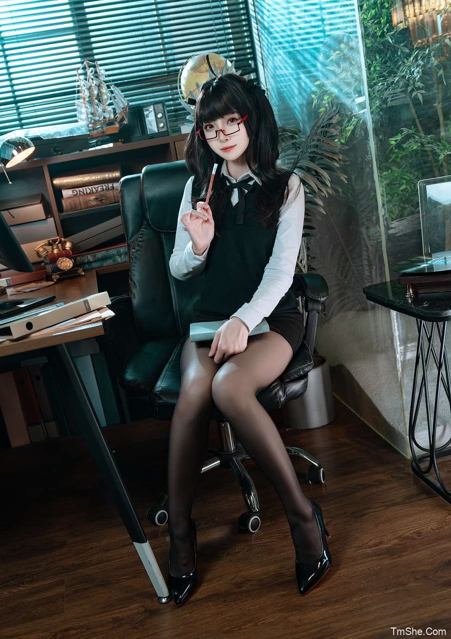 「祖木子」绘画素材 – 伦敦OL皮肤(24P/335MB)-猫萌