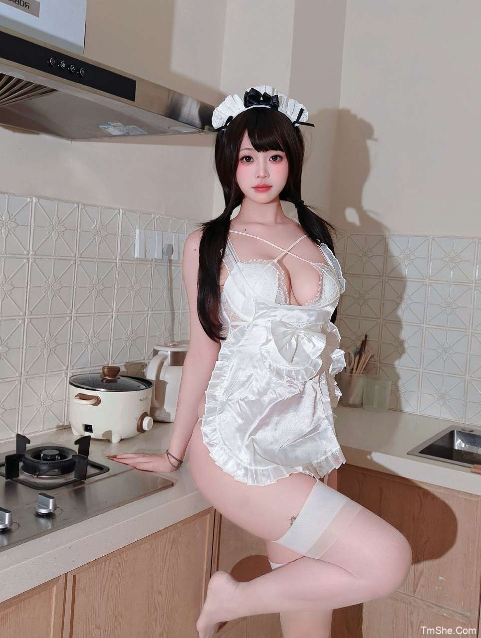 「麻薯好吃」绘画素材 – 白蕾丝女仆(52P/265MB)-猫萌