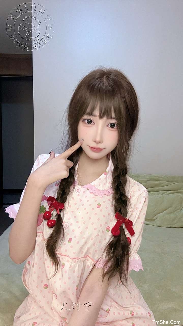「几时宁」八月​​​ – 反差+瑜伽(80P/4V/1.13GB)-猫萌
