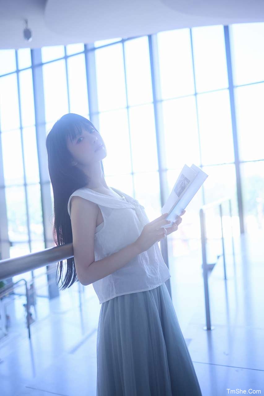 「Shika小鹿鹿」摄影素材 – 图书馆(16P/295MB)-猫萌