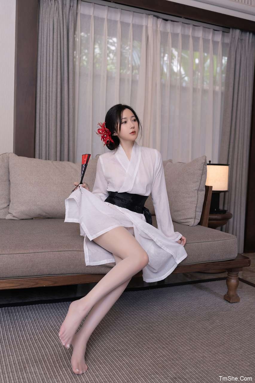 「鱼子酱fish」摄影作品 – 寂(122P/1.42GB)-猫萌