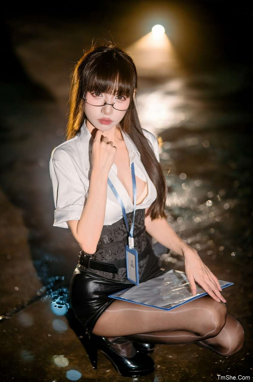 「COSER小梦酱」摄影素材 – 皮裙OL(53P/561MB)-猫萌