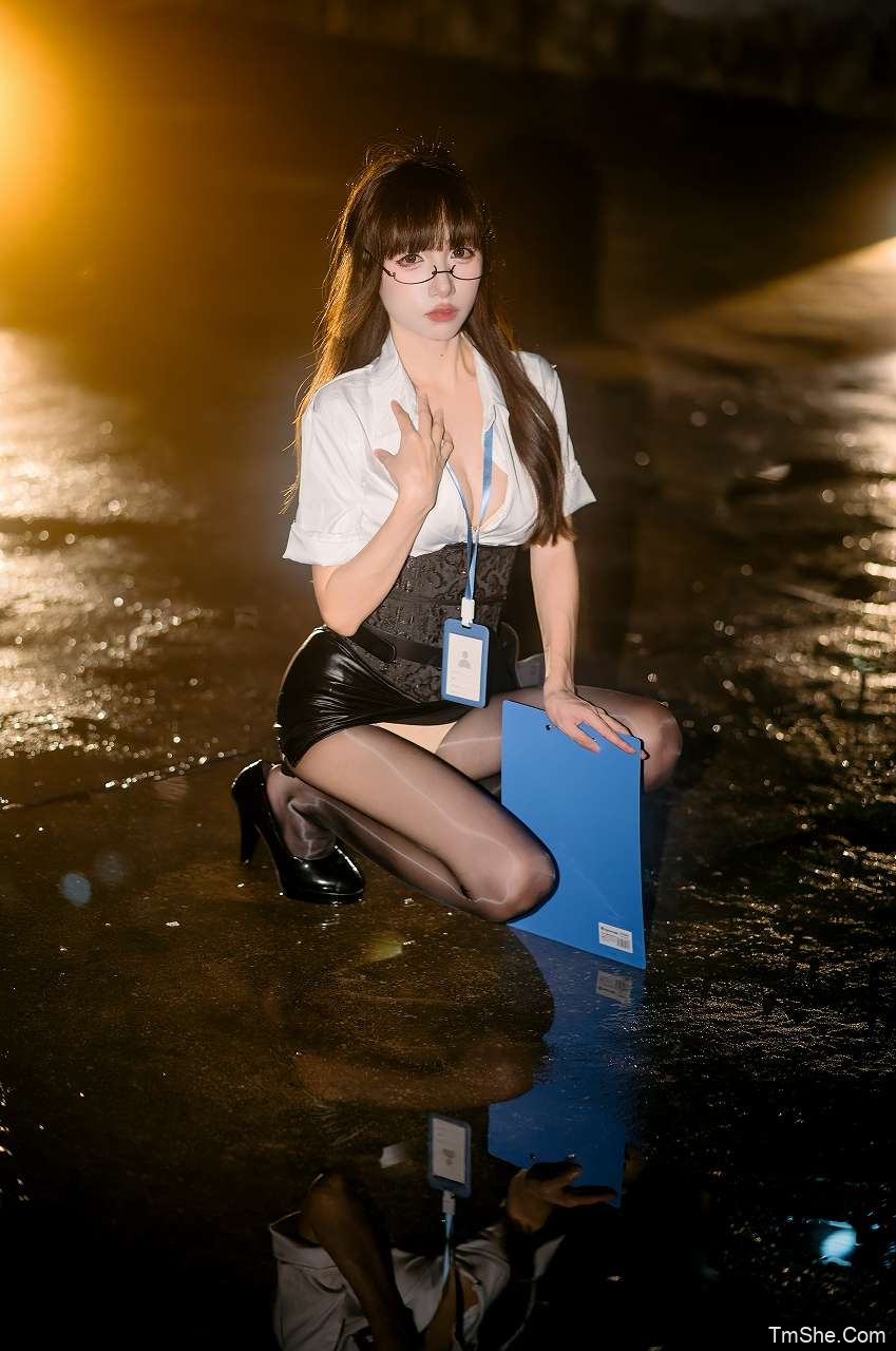 「COSER小梦酱」摄影素材 – 皮裙OL(53P/561MB)-猫萌