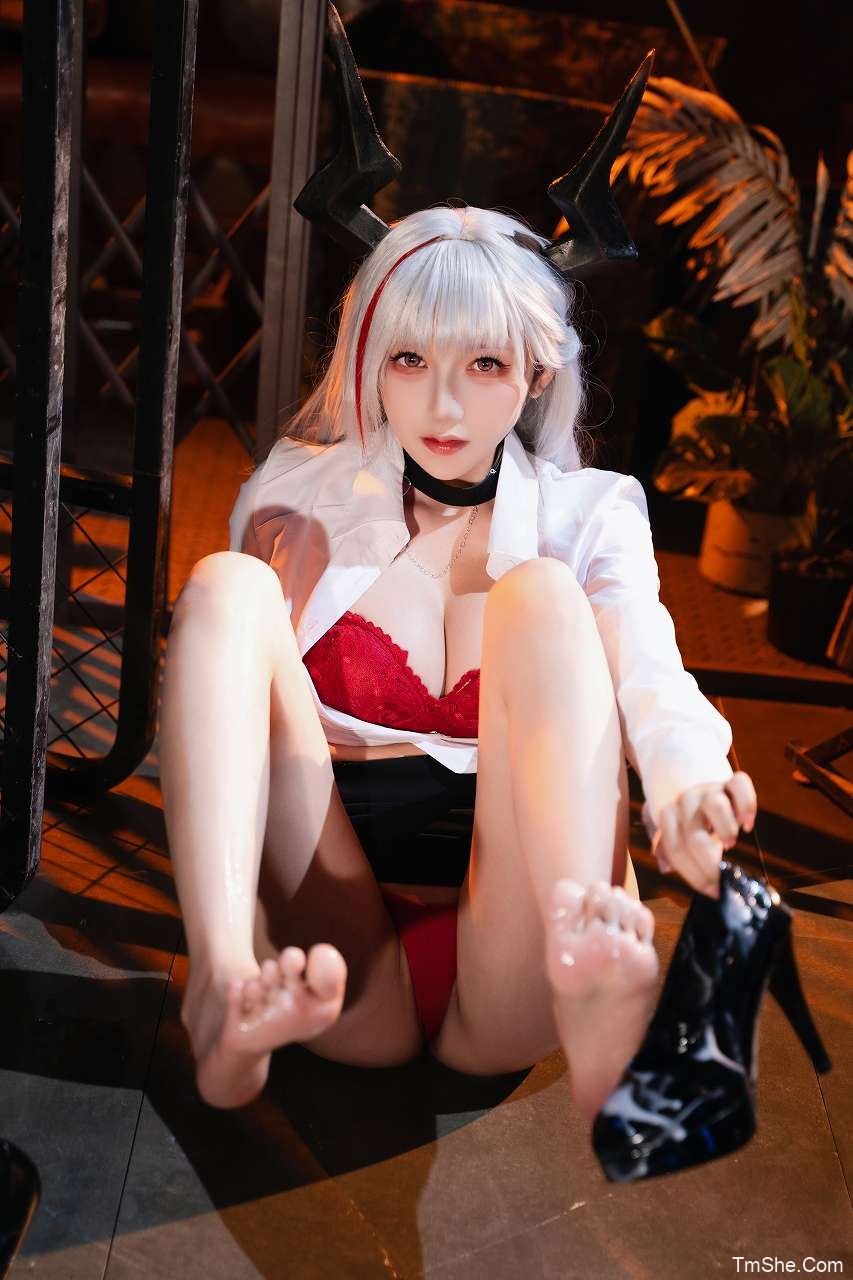 「Aozaki苍崎时雨」绘画素材 – 泽特制服OL(72P/2.25GB)-猫萌