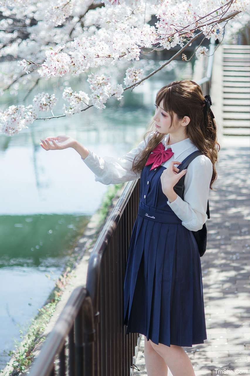 「祖木子」日本旅拍 – 河岸白樱(38P/462MB)-猫萌