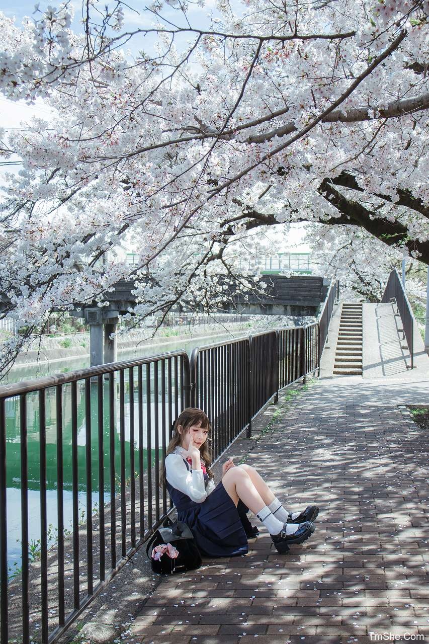 「祖木子」日本旅拍 – 河岸白樱(38P/462MB)-猫萌