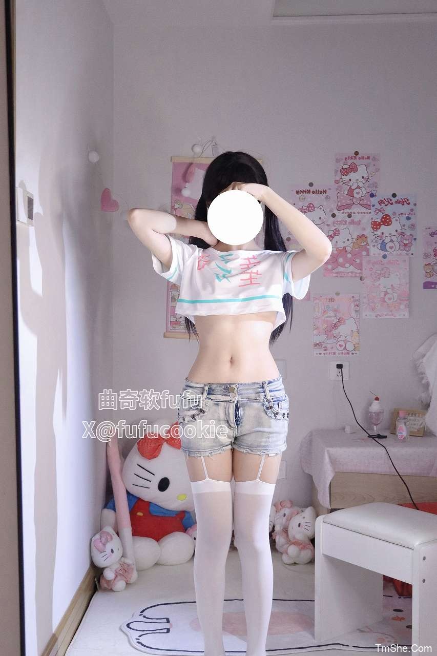 「曲奇软fufu」摄影图包 – 短T牛仔裤(53P/142MB)-猫萌