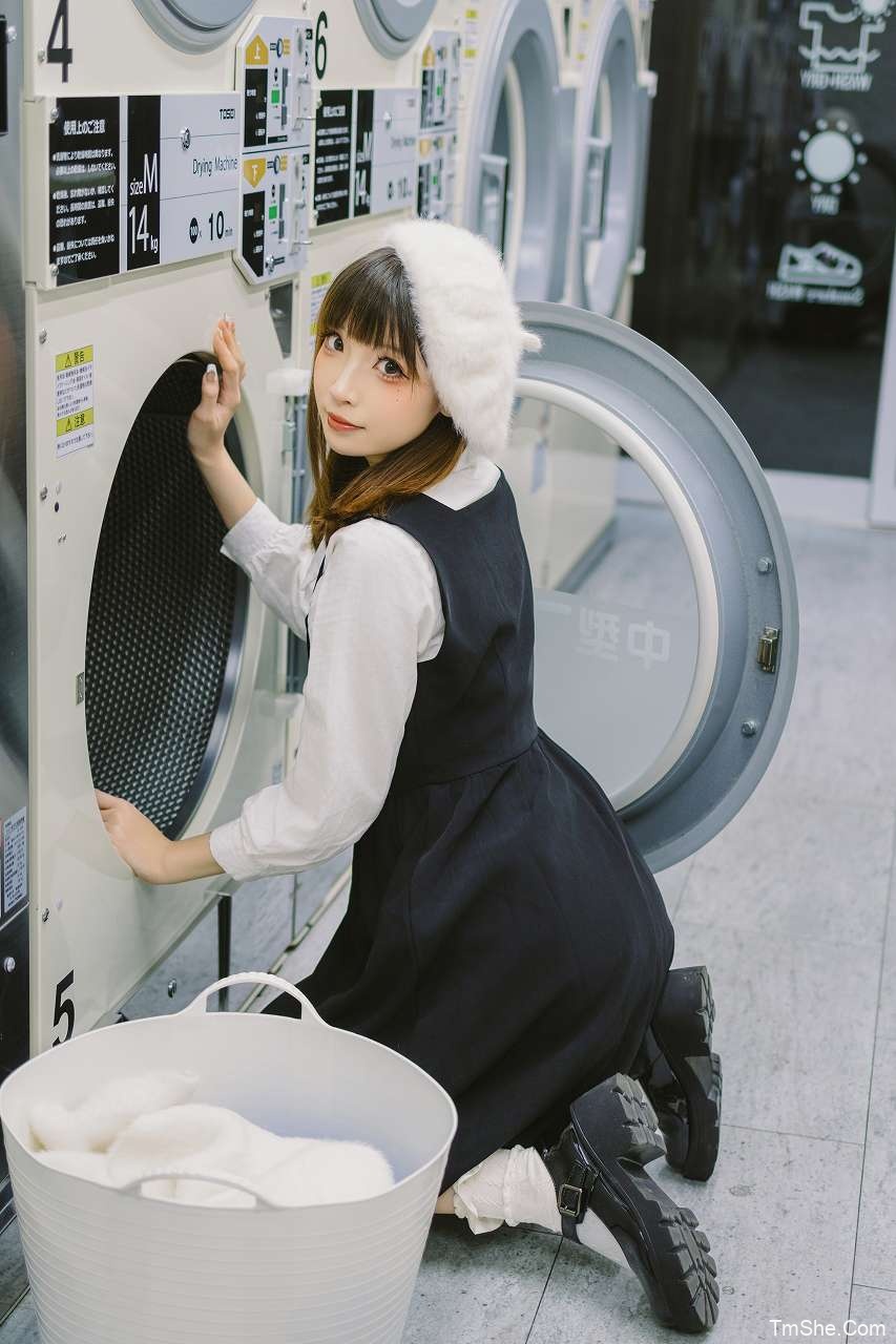 「祖木子」日本旅拍 – 自助洗衣房(23P/366MB)-猫萌