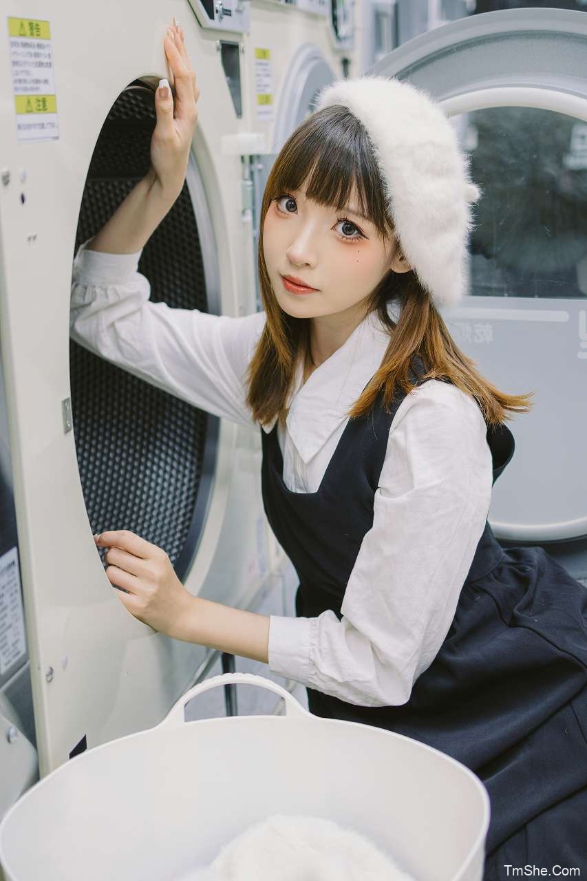 「祖木子」日本旅拍 – 自助洗衣房(23P/366MB)-猫萌