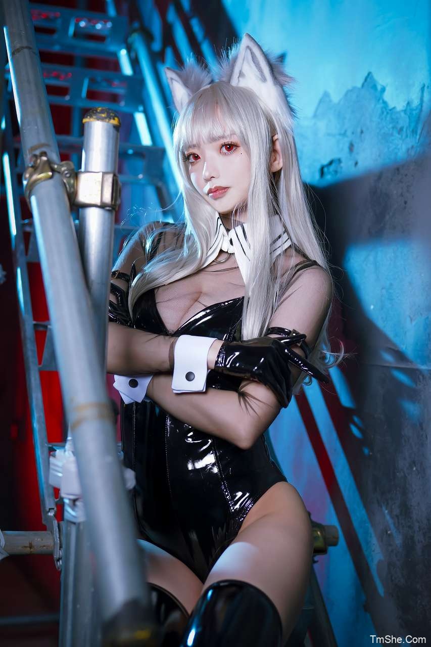 くろてぃあ (くろ) 写真集 – KEMOMIMI BLACK(145P/269MB)-猫萌