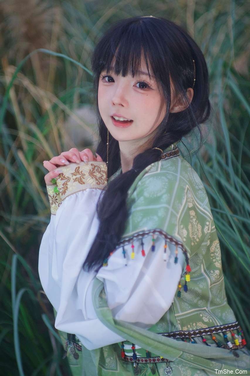 「幼蓝蓝」小吊带 + 小师妹写真(23P/466MB)-猫萌